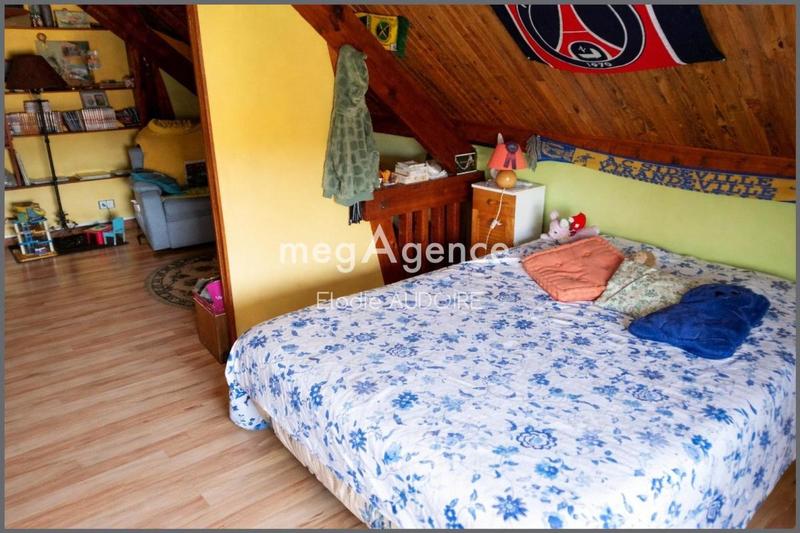 Maison traditionnelle - 157 m² - 7 pièces