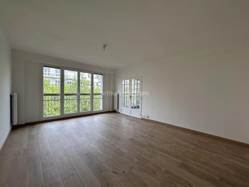 Appartement - 99 m² - 4 pièces