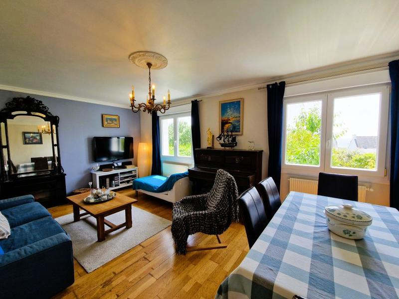 Maison - 181 m² - 8 pièces