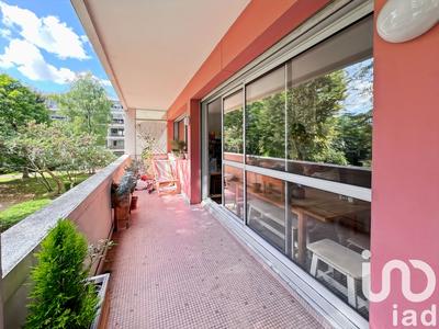 Appartement - 90 m² - 4 pièces