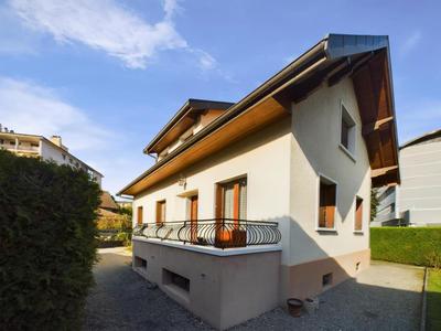 Maison - 167 m² - 7 pièces