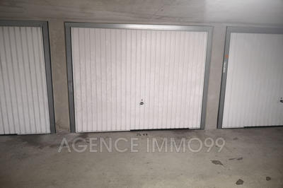 Parking / Garage - 14 m²