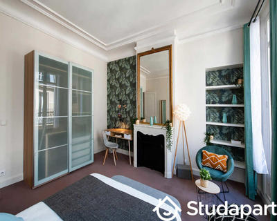 Chambre - 220 m² - 1 pièce