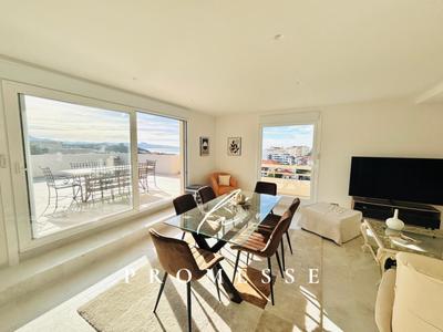 Appartement - 140 m² - 5 pièces