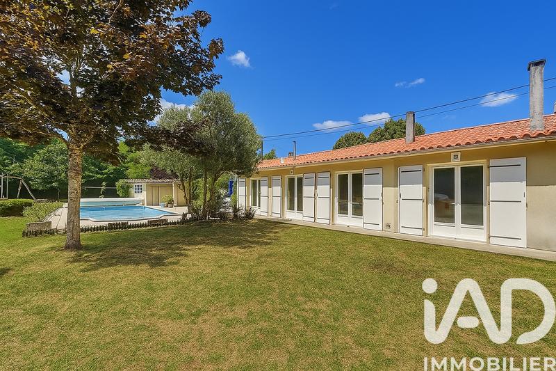 Maison - 169 m² - 8 pièces