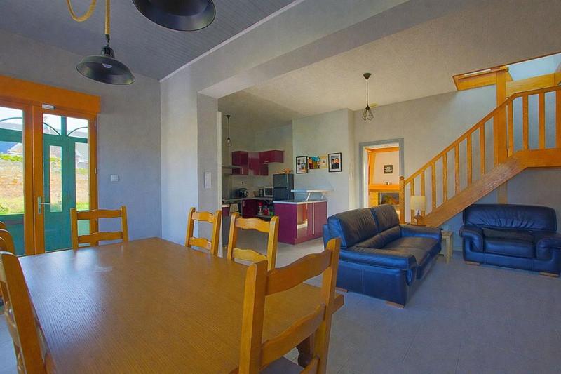 Maison - 102 m² - 5 pièces