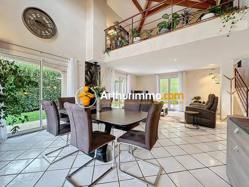 Maison - 152 m² - 6 pièces