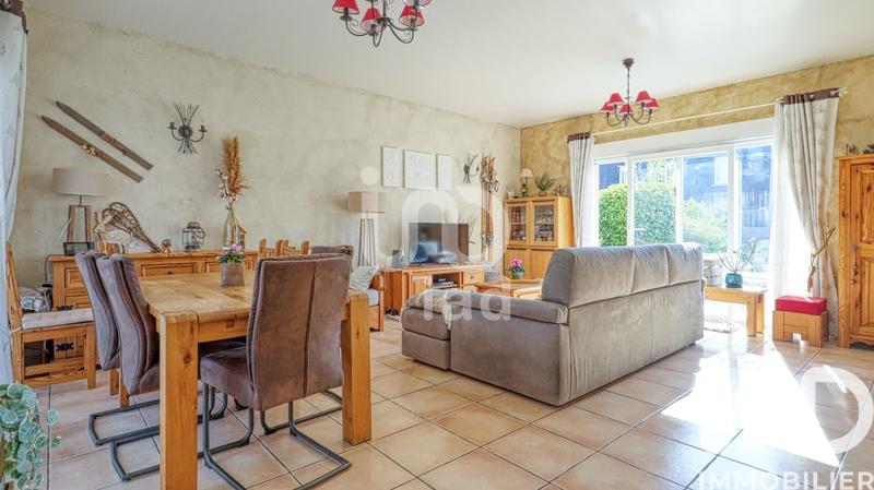 Maison - 111 m² - 6 pièces