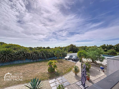 Villa - 221 m² - 8 pièces