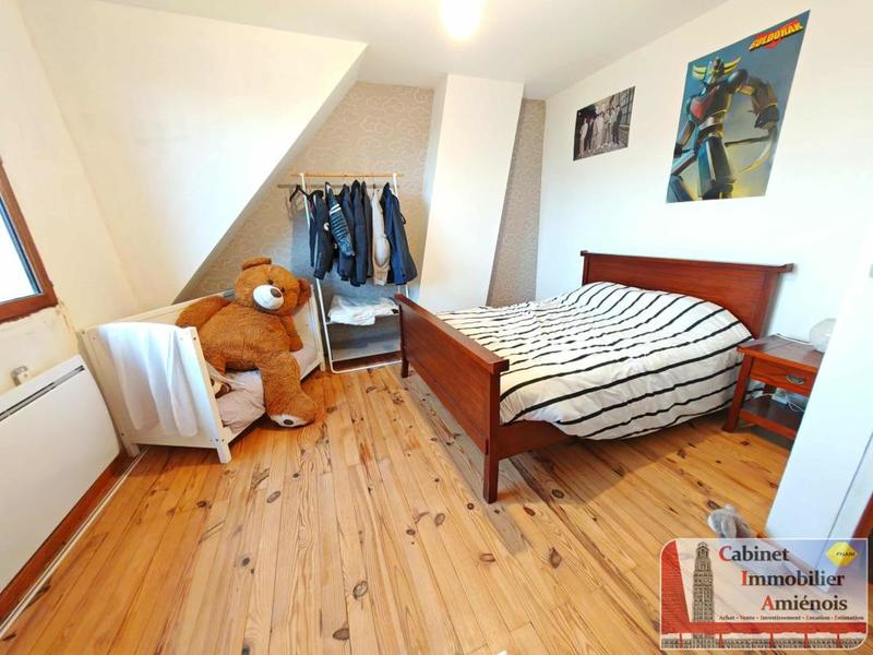 Pavillon - 125 m² - 5 pièces