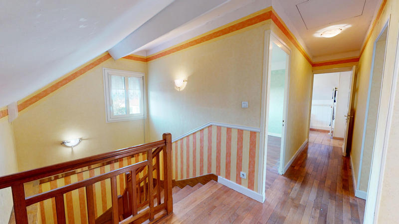 Maison - 120 m² - 6 pièces