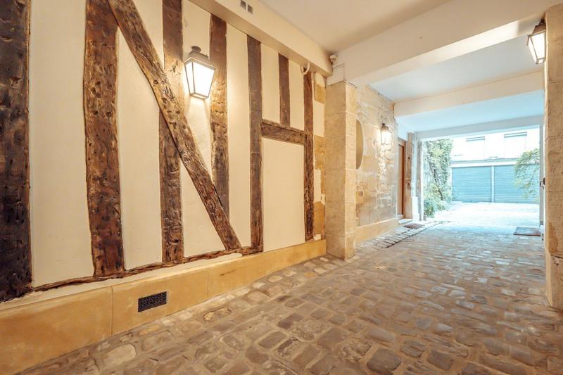 Appartement - 100 m² - 4 pièces