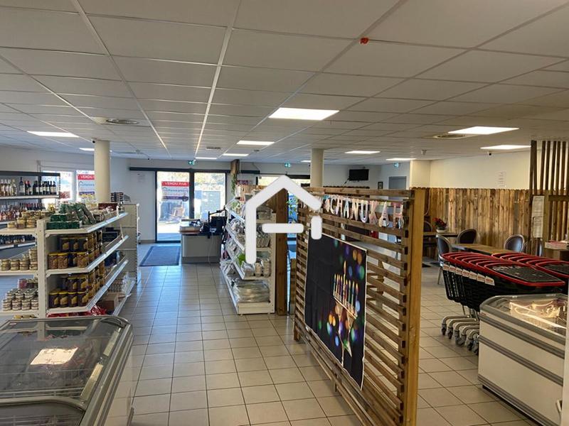 Local commercial - 252 m² - 4 pièces