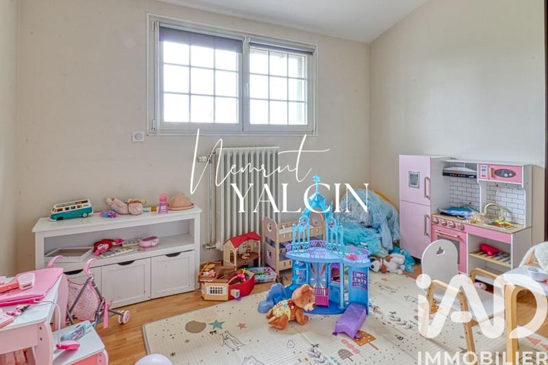 Maison - 195 m² - 7 pièces