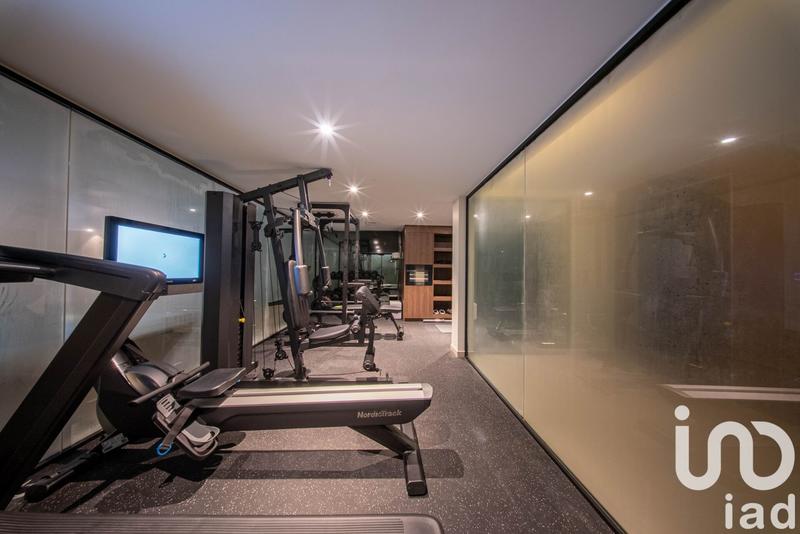 Maison - 560 m² - 7 pièces