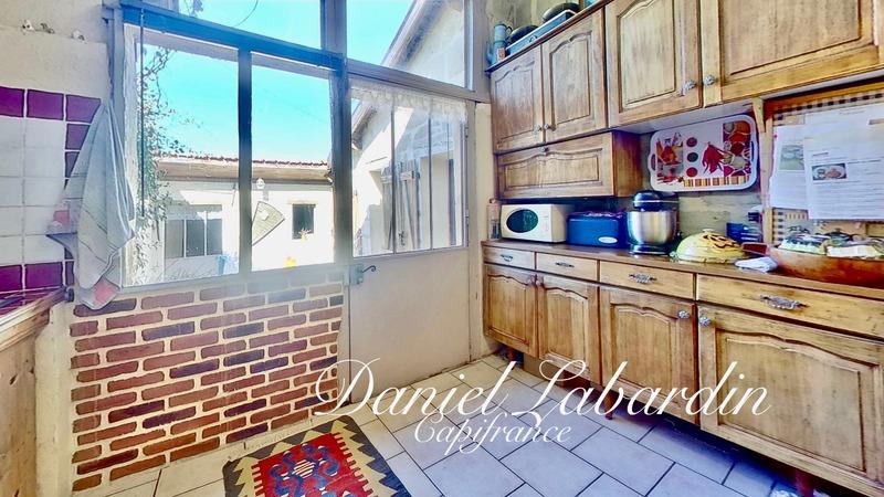 Maison - 217 m² - 6 pièces