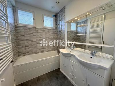 Maison - 70 m² - 3 pièces