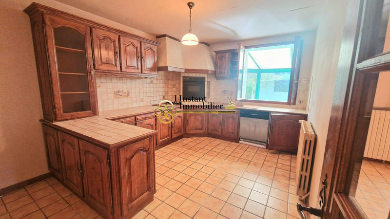 Maison - 164 m² - 8 pièces