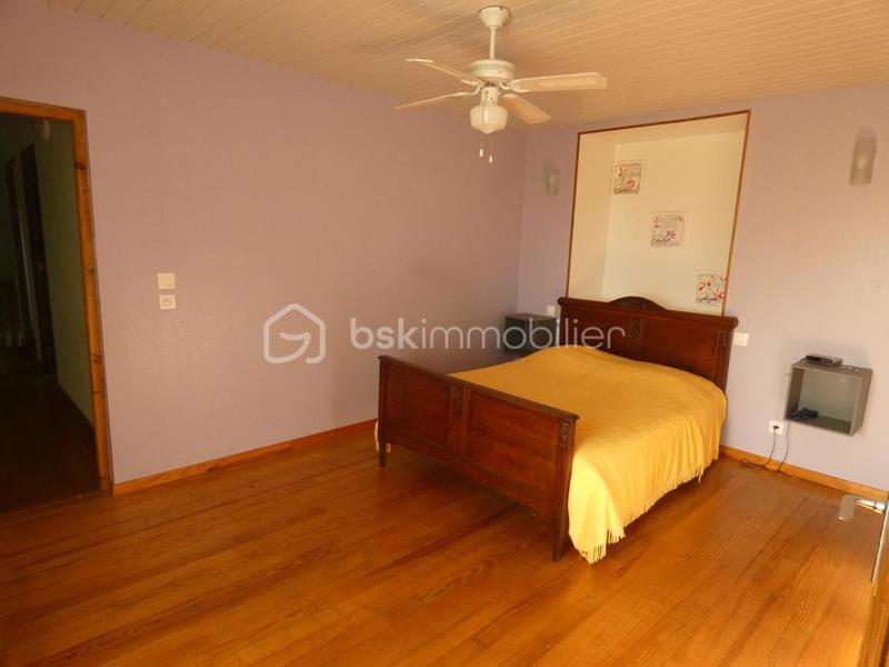 Maison ancienne - 201 m² - 6 pièces