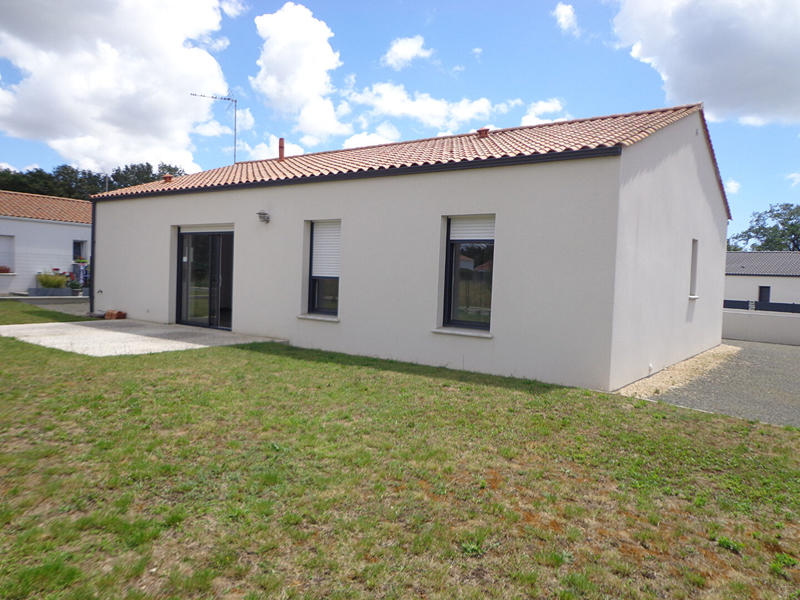 Maison - 85 m² - 4 pièces