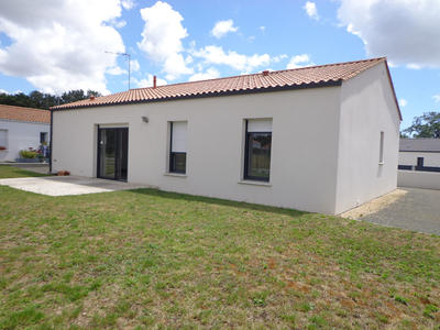 Maison - 85 m² - 4 pièces