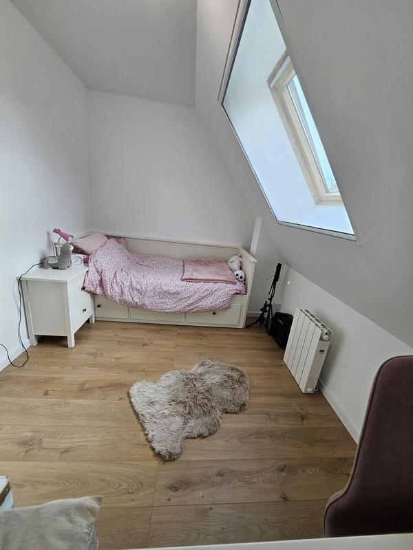 Maison - 143 m² - 9 pièces