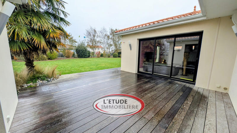 Maison - 185 m² - 7 pièces