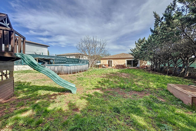 Villa - 101 m² - 4 pièces