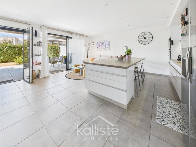 Appartement - 71 m² - 3 pièces