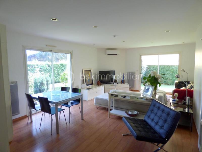 Maison - 102 m² - 3 pièces