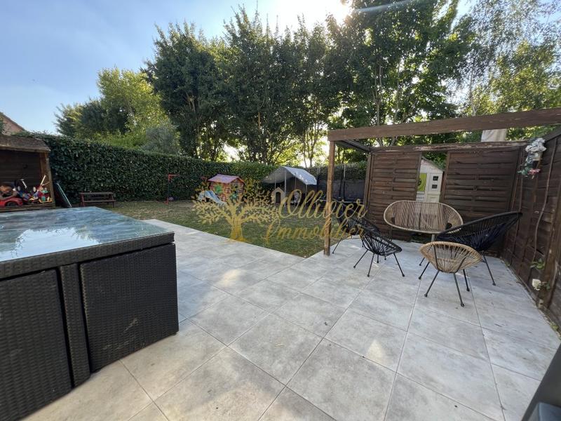 Pavillon - 80 m² - 5 pièces