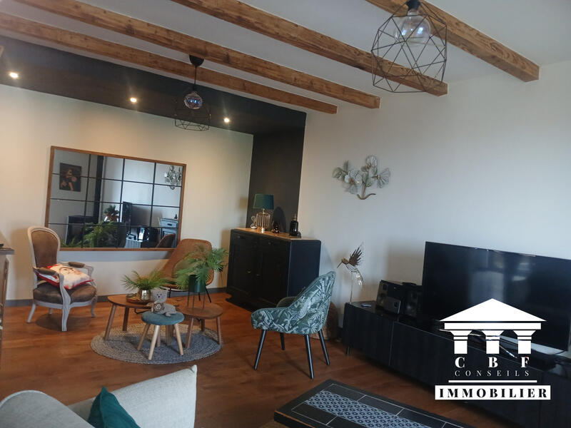 Maison - 91 m² - 5 pièces