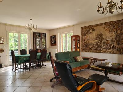 Maison - 176 m² - 6 pièces