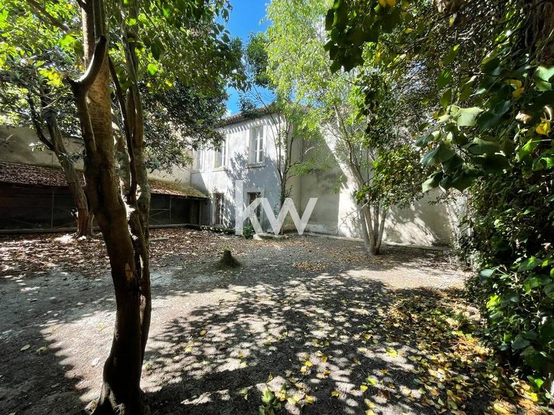 Appartement - 179 m² - 6 pièces