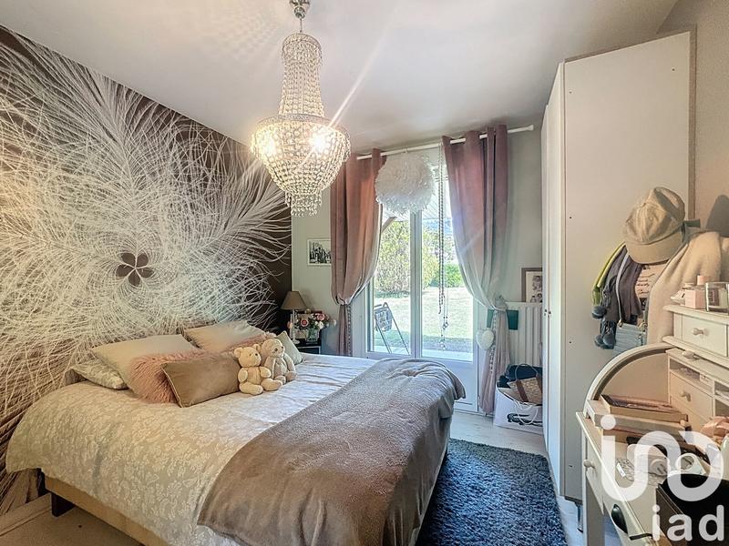 Maison - 255 m² - 9 pièces