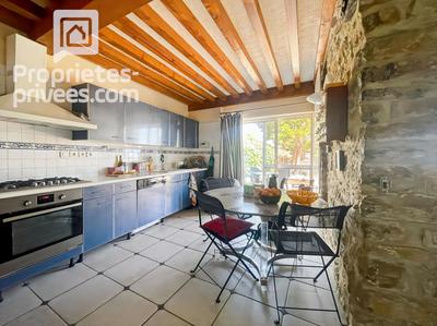 Maison - 320 m² - 9 pièces