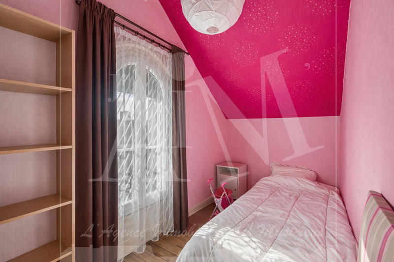 Maison - 148 m² - 7 pièces