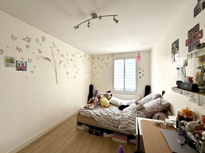 Maison - 93 m² - 5 pièces