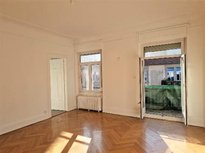 Appartement - 160 m² - 5 pièces