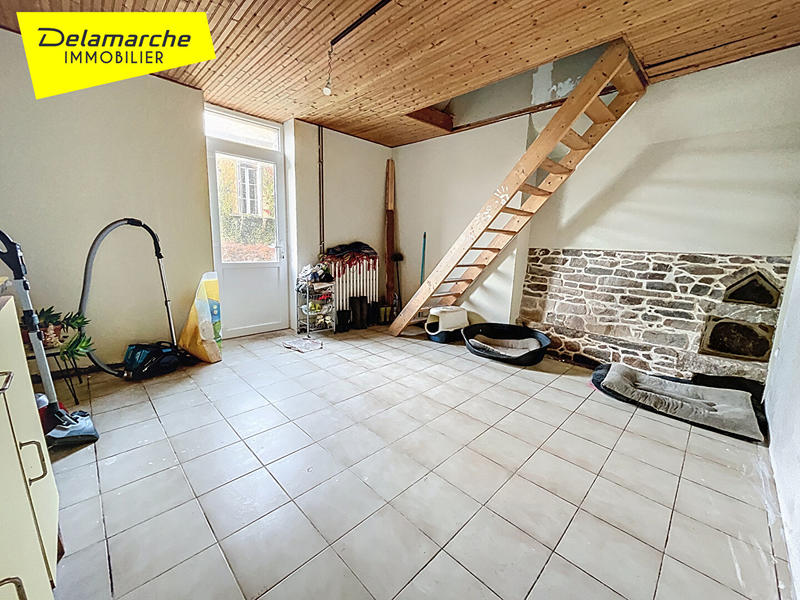 Maison - 208 m² - 9 pièces