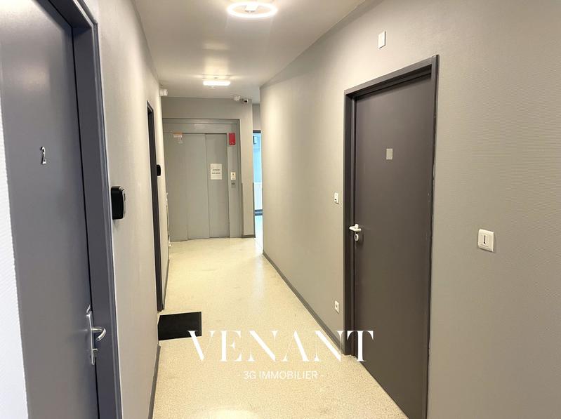 Maison - 260 m² - 9 pièces