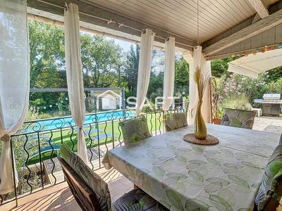 Maison - 120 m² - 6 pièces