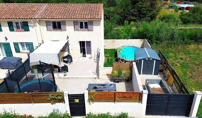 Maison - 104 m² - 4 pièces