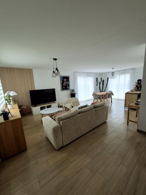 Maison - 110 m² - 6 pièces