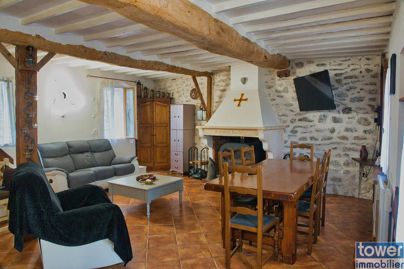 Maison de village - 88 m² - 5 pièces