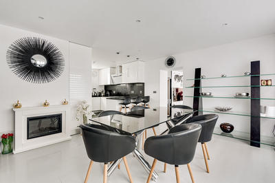 Appartement - 155 m² - 7 pièces