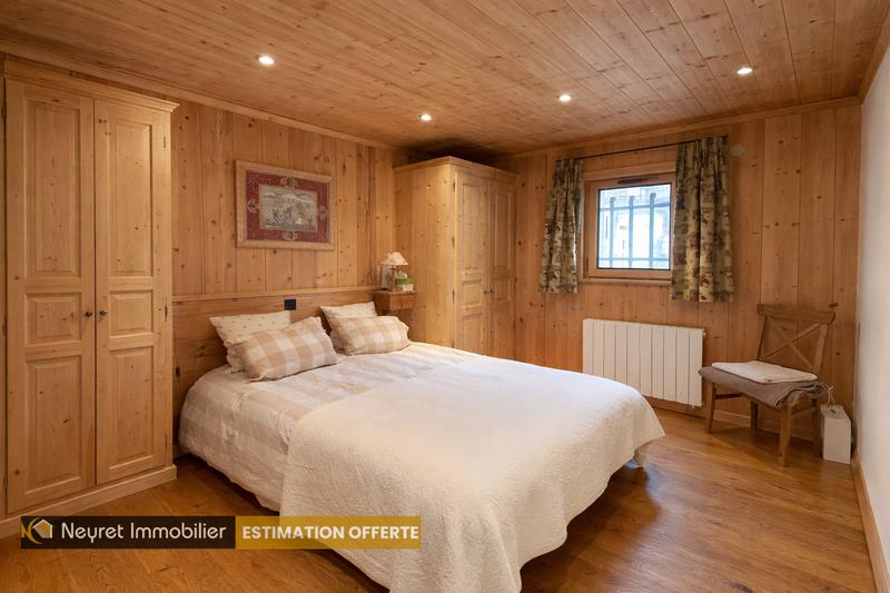 Appartement - 90 m² - 5 pièces