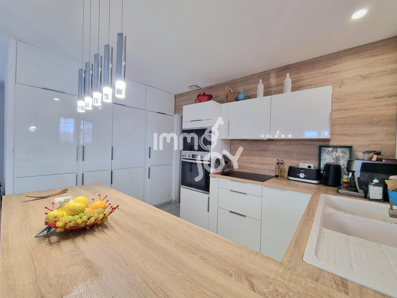 Maison - 82 m² - 3 pièces