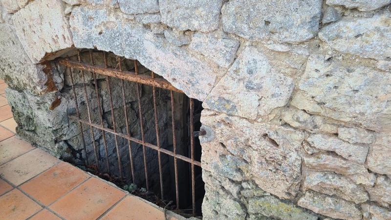 Maison - 235 m² - 8 pièces