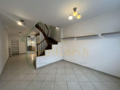 Maison - 146 m² - 8 pièces